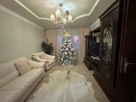 Продається сучасний 1,5-рівневий будинок у с. Барвінок